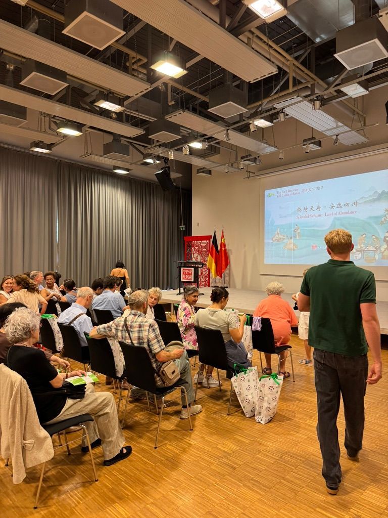 “Tea for Harmony – Yaji Cultural Salon” at the Chinese Cultural Center in Berlin