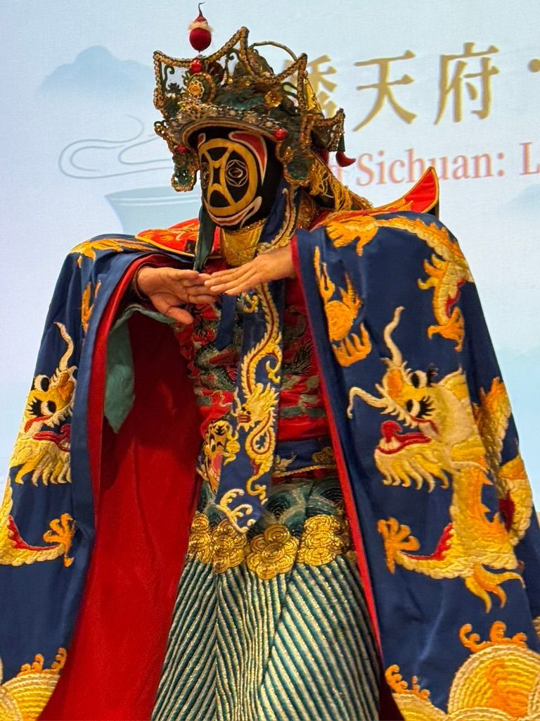 “Tea for Harmony – Yaji Cultural Salon” at the Chinese Cultural Center in Berlin
