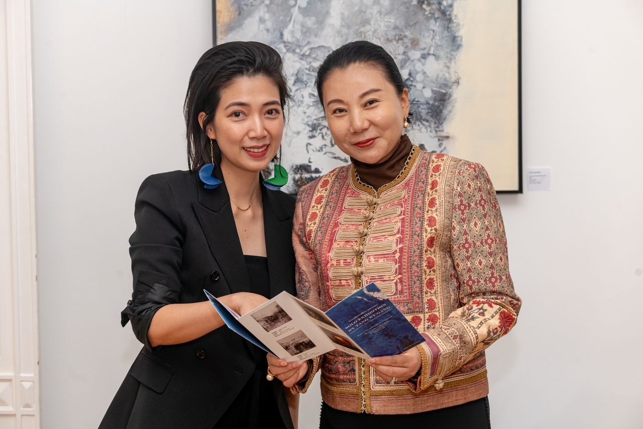 "Whispers of Light – Tang Wugang's Veils and Views" Solo Exhibition by Tang Wugang